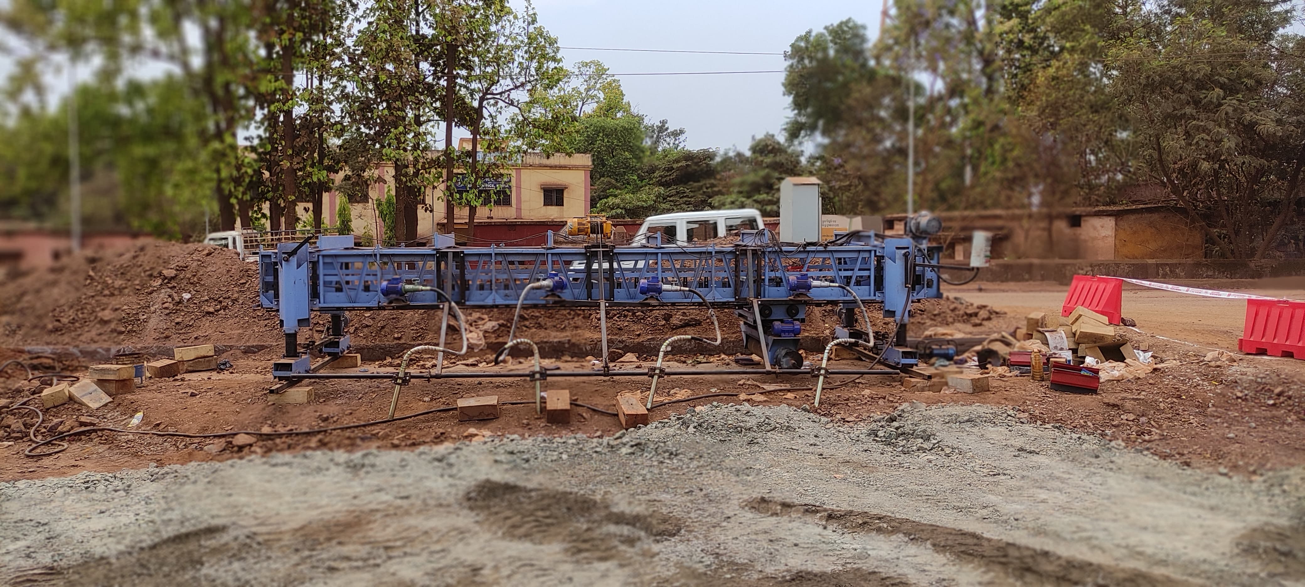 Fixed Form Paver Machine